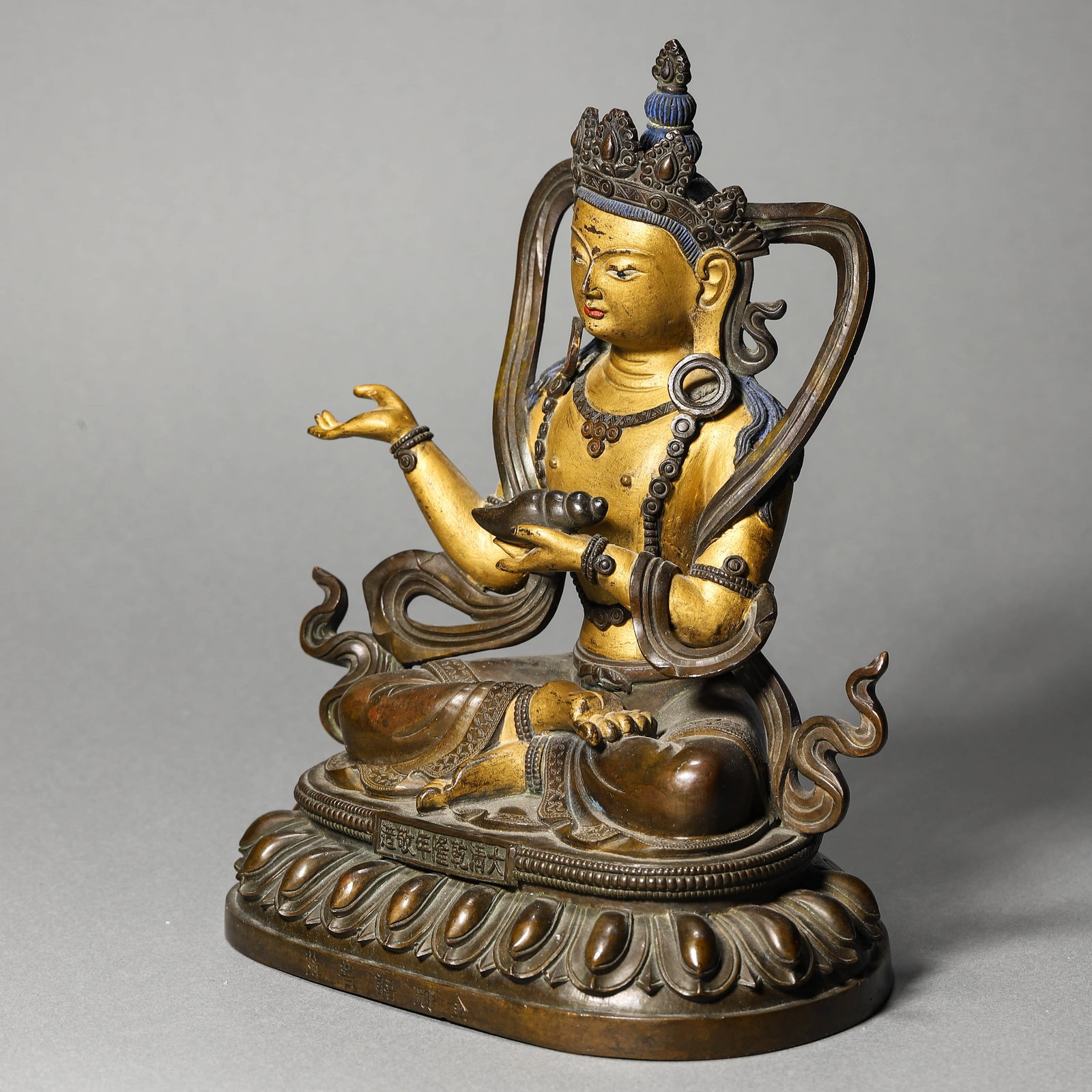 A GILT-BRONZE BUDDHA FIGURE - 4