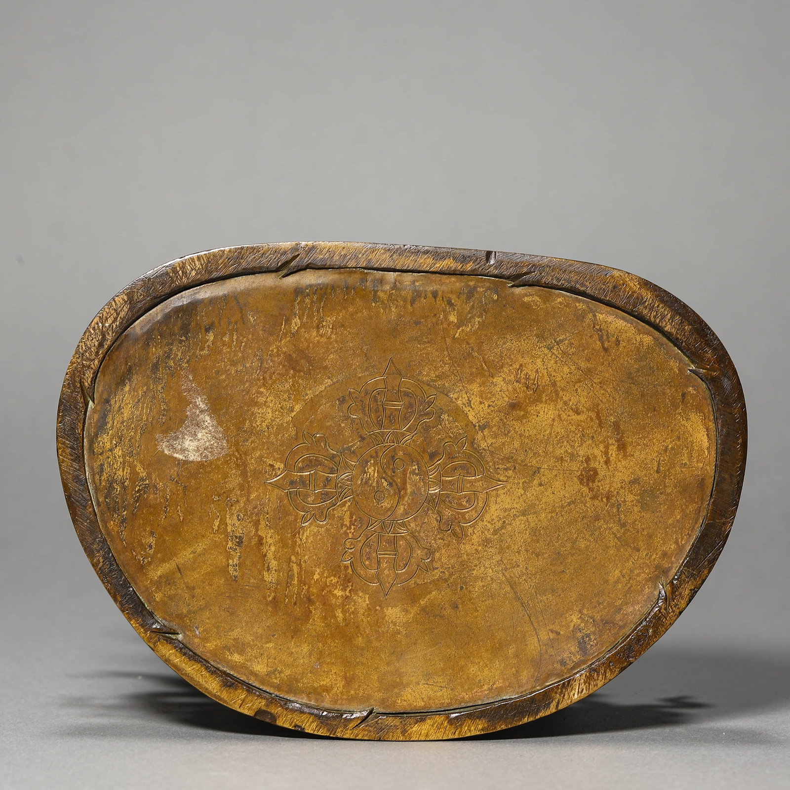 A GILT-BRONZE BUDDHA FIGURE - 8