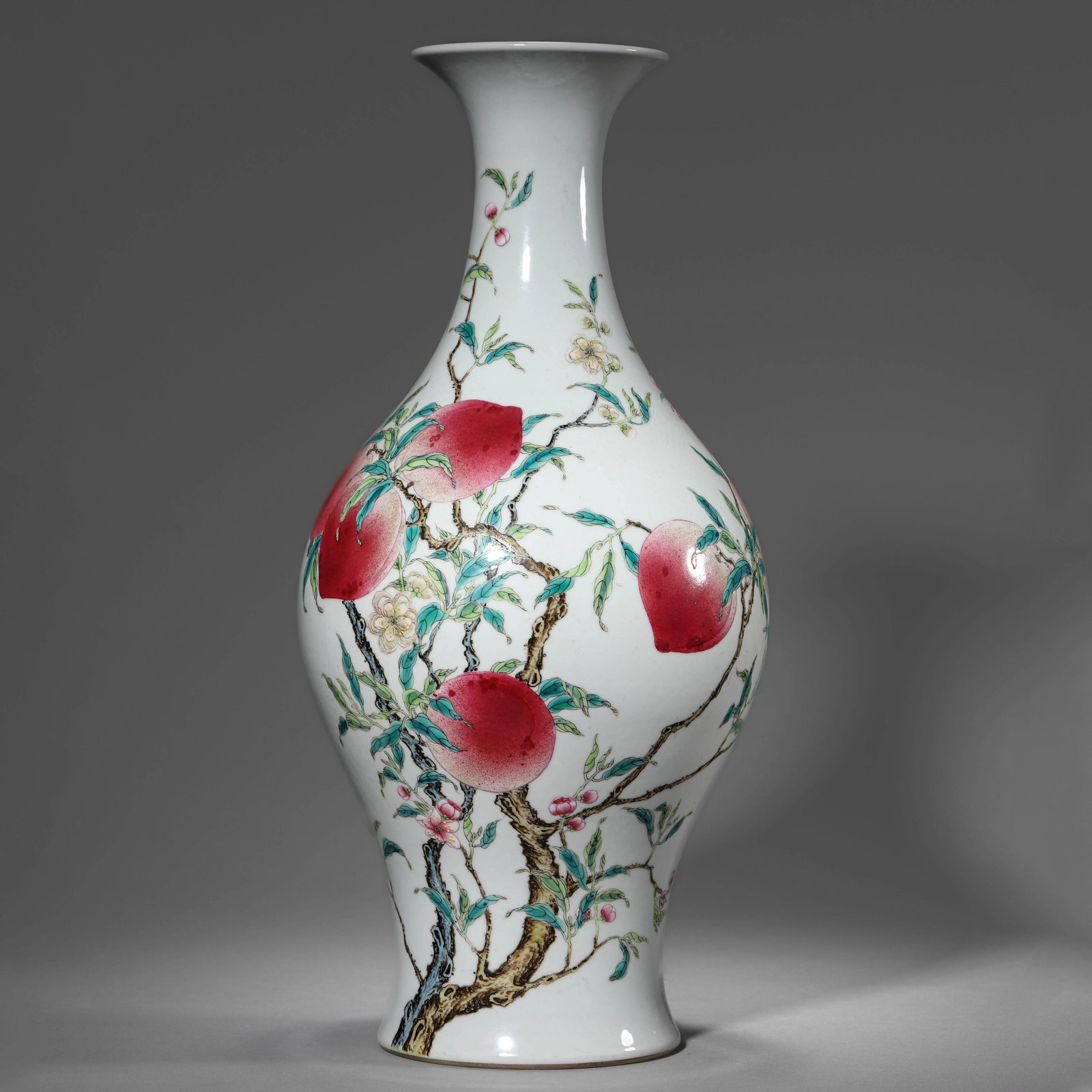 A FAMILLE ROSE 'EIGHT PEACHES' OLIVE SHAPED VASE: A FAMILLE ROSE 'EIGHT PEACHES' OLIVE SHAPED VASE Height: 15 in. (38 cm)