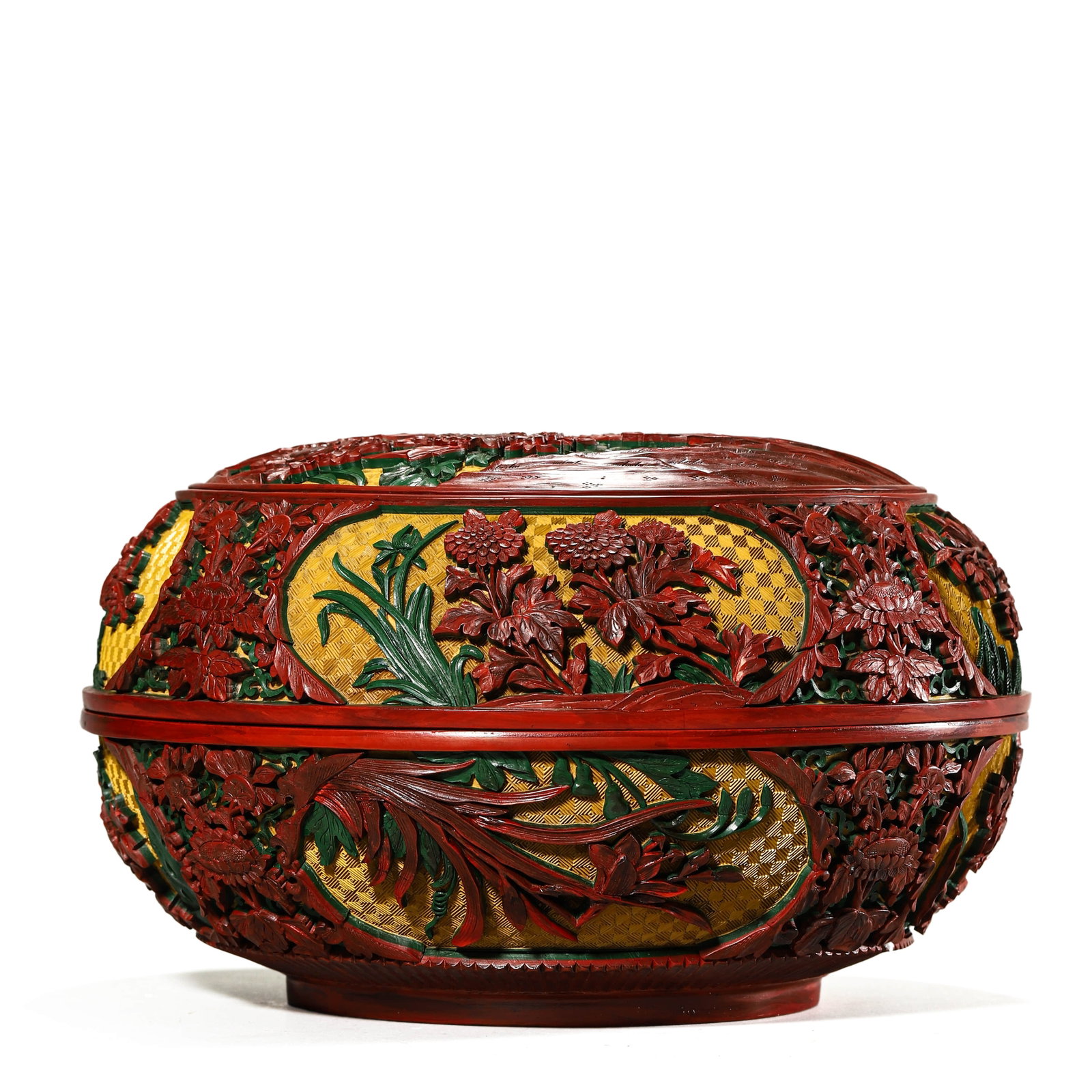 A CARVED CINNABAR LACQUER COVERED BOX - 2