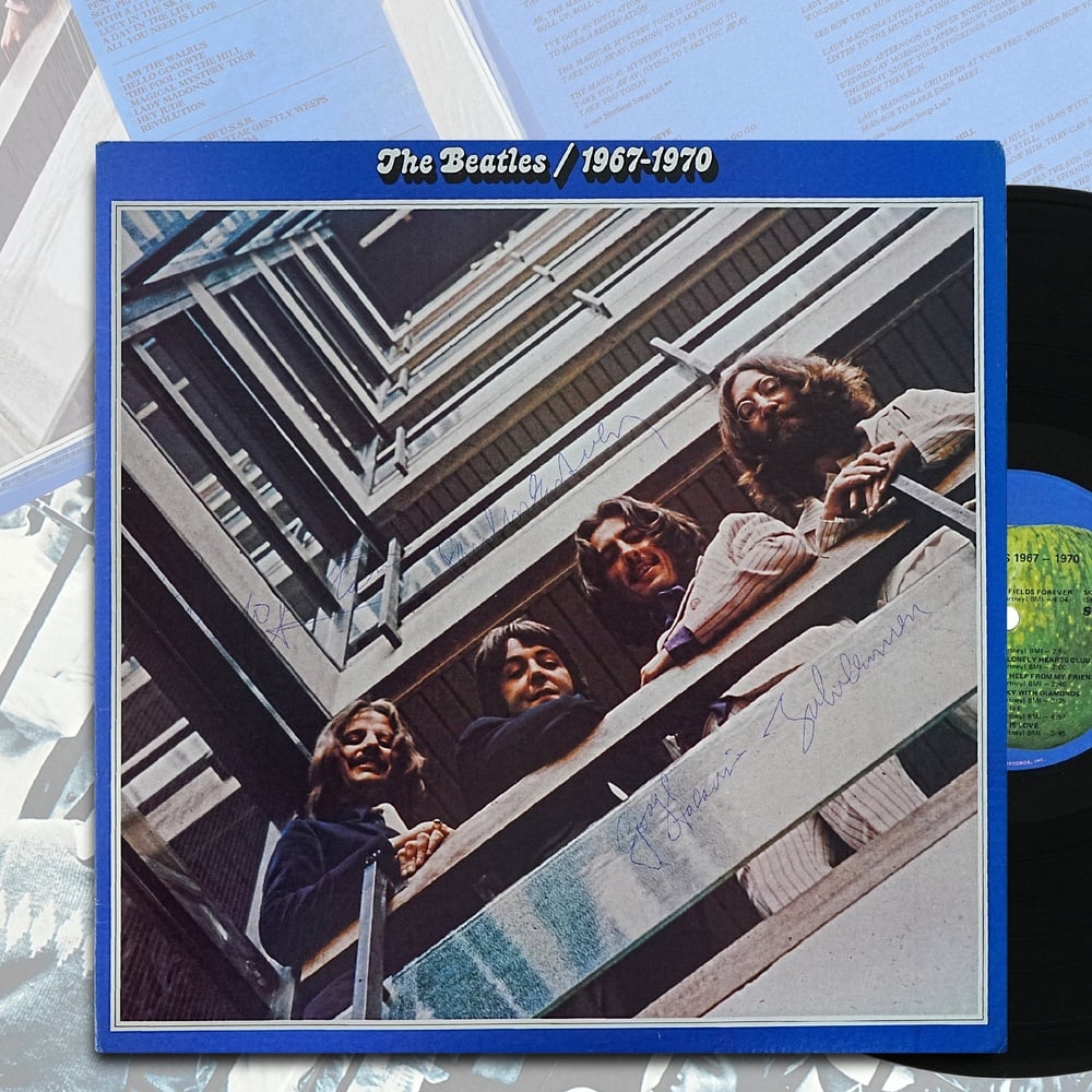 THE BEATLES FULLY SIGNED "1967-1970 (BLUE ALBUM)" LP (1 of 12)