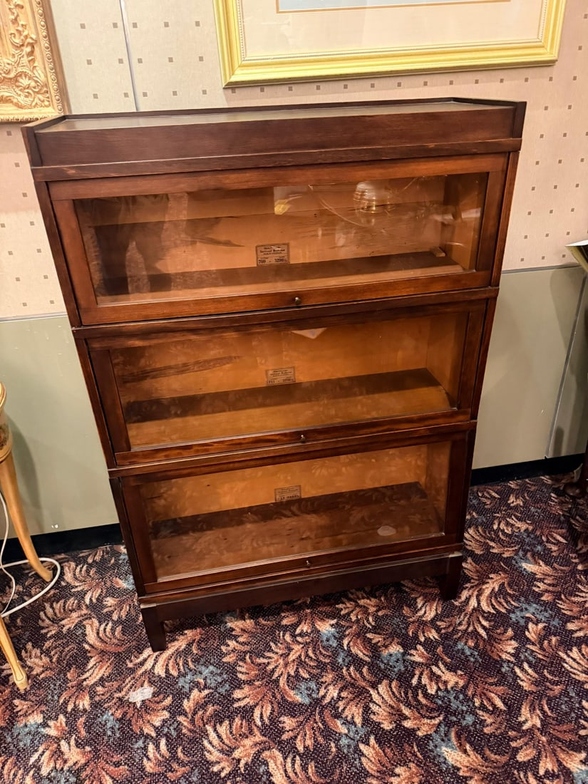 Globe-Wernicke Stacking Barrister Bookcase (1 of 12)
