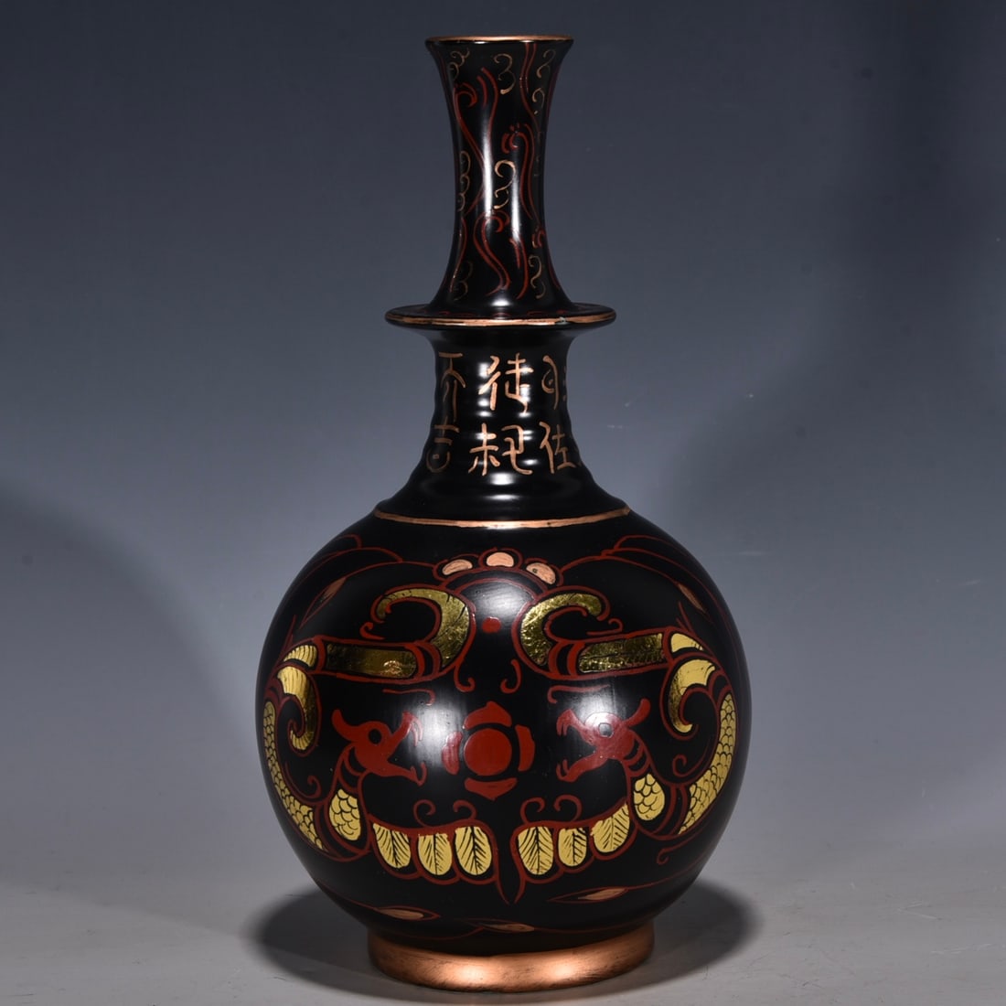 Song Dynasty Ru ware lacquerware vase with Qinglong Temple mark and gilt decoration (1 of 9)