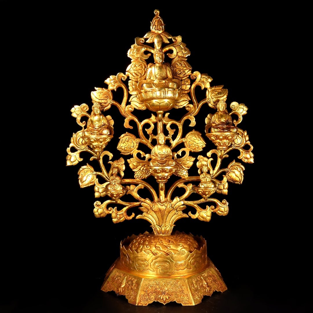 A rare, meticulously crafted openwork Shakyamuni Buddha statue from a treasured collection. (1 of 9)