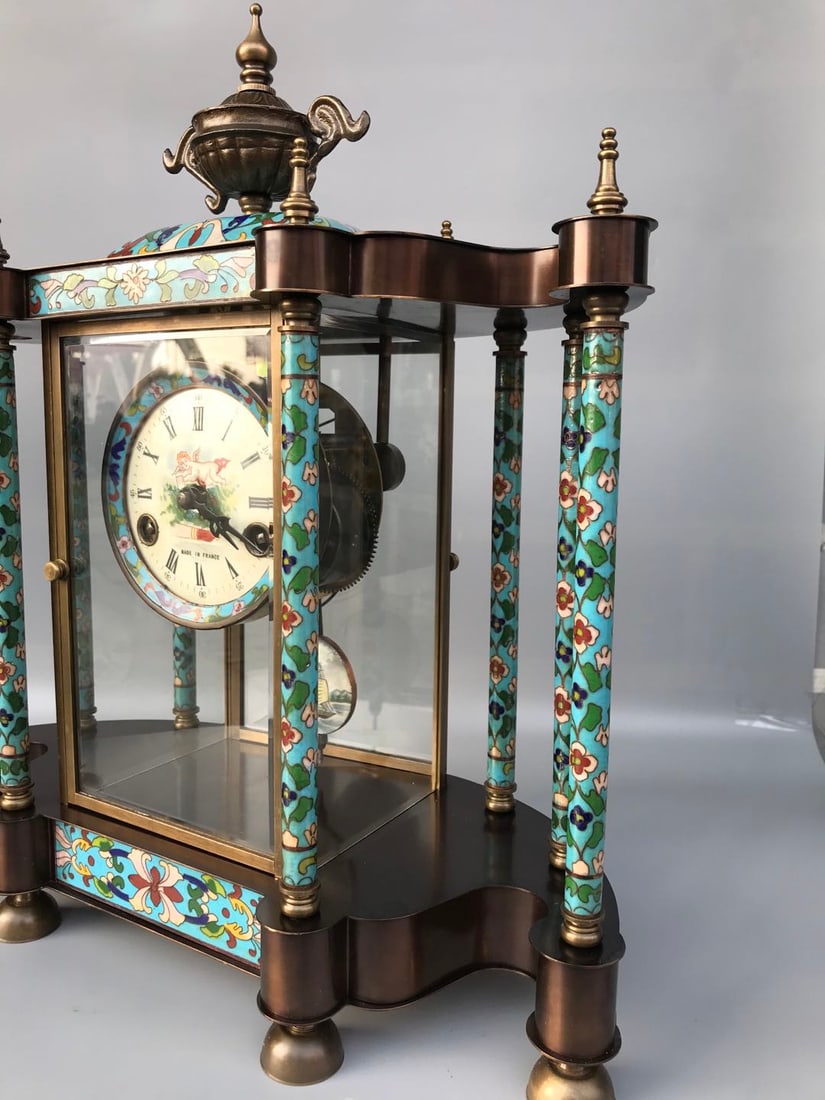 Enameled mechanical antique clock - 3