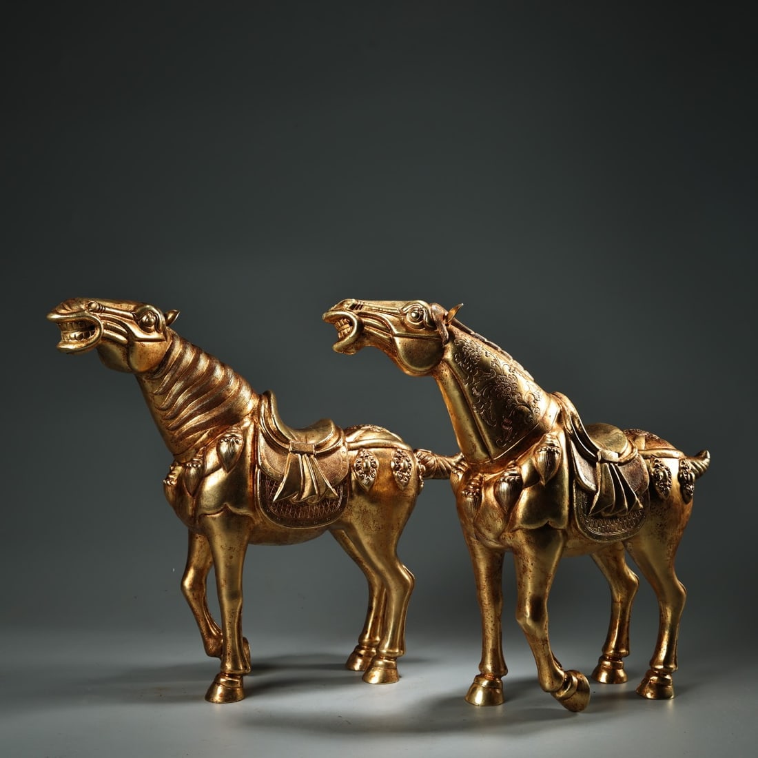 A pair of rare pure copper high-relief engraved and gilded Tang Dynasty horses (1 of 9)