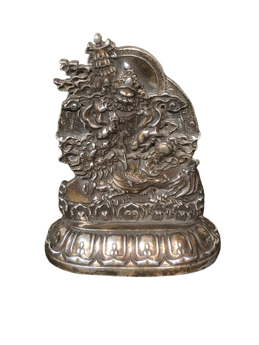 Silver-plated white bronze, Yongle period of the Ming Dynasty, the Heavenly King of Wealth.: A white bronze gilded silver King of Wealth from the Yongle period of the Ming Dynasty, with a rich patina, perfect condition, and a grand design. It measures 8.5cm in length, 5cm in width, and 10cm i