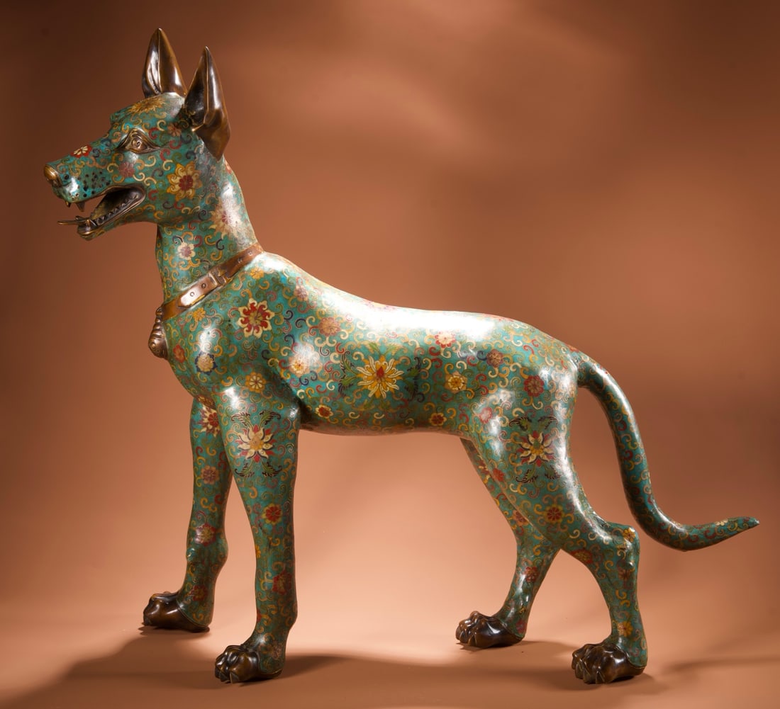 Large Cloisonne Lucky Dog Statue: This large cloisonne enamel dog statue is 66cm high, 74cm long, 26cm wide, and weighs 13750g. Thank you for viewing our auction and we look forward to serving you as a valued customer!
