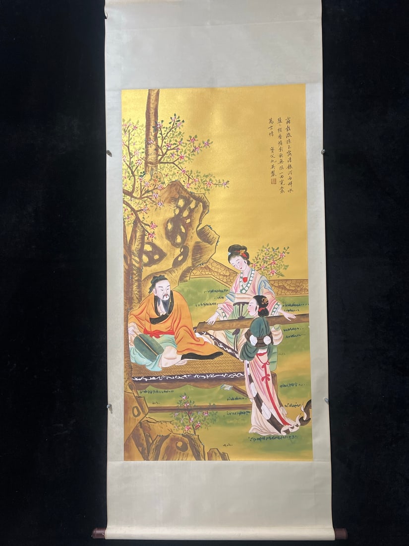 Qiu Ying's characters: A fine four-foot hanging scroll painting in gold leaf, a pure hand-painted work by Qiu Ying, featuring figures with gold leaf detailing. Each painting is a unique photograph of the actual item. Mounte
