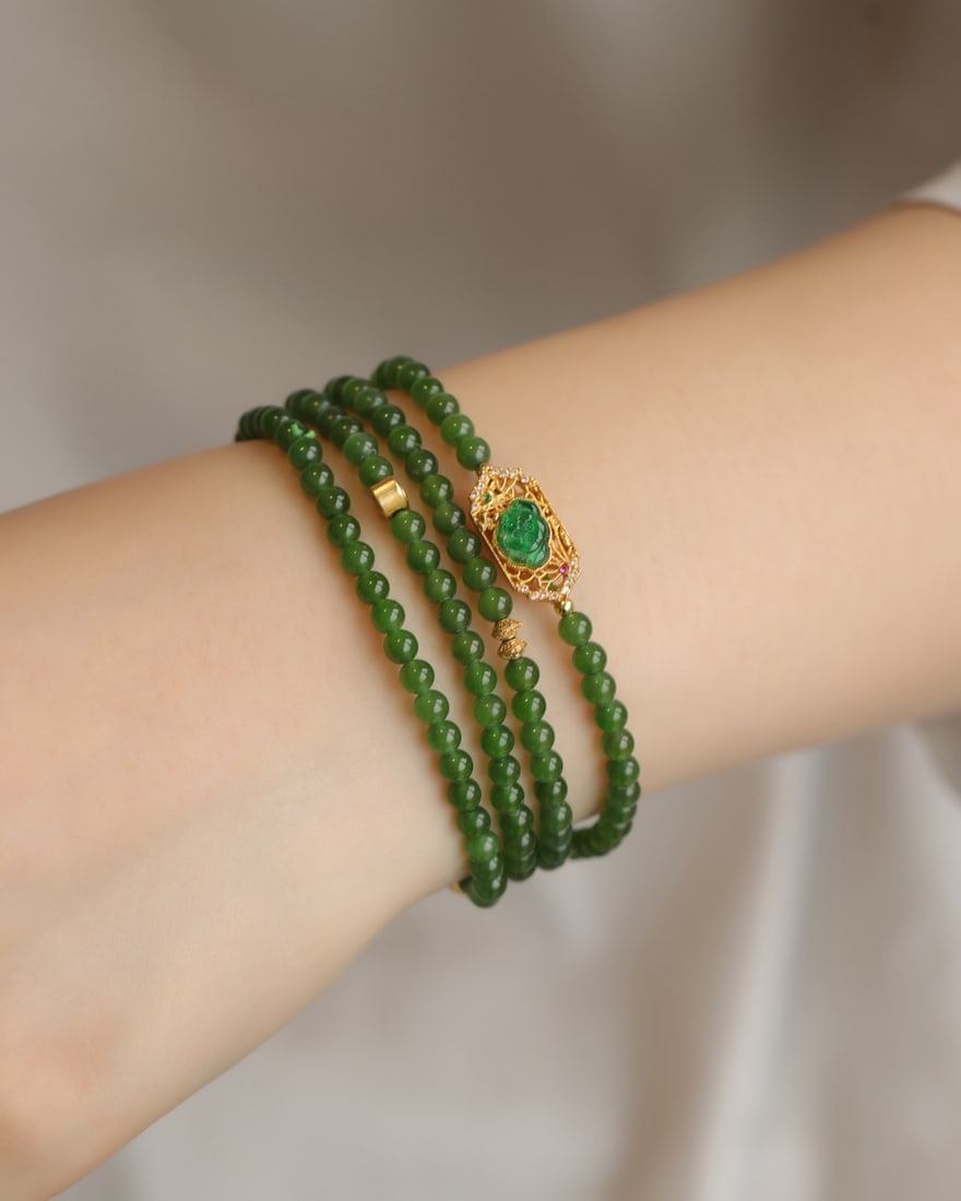 Natural jade with multiple rings - 8