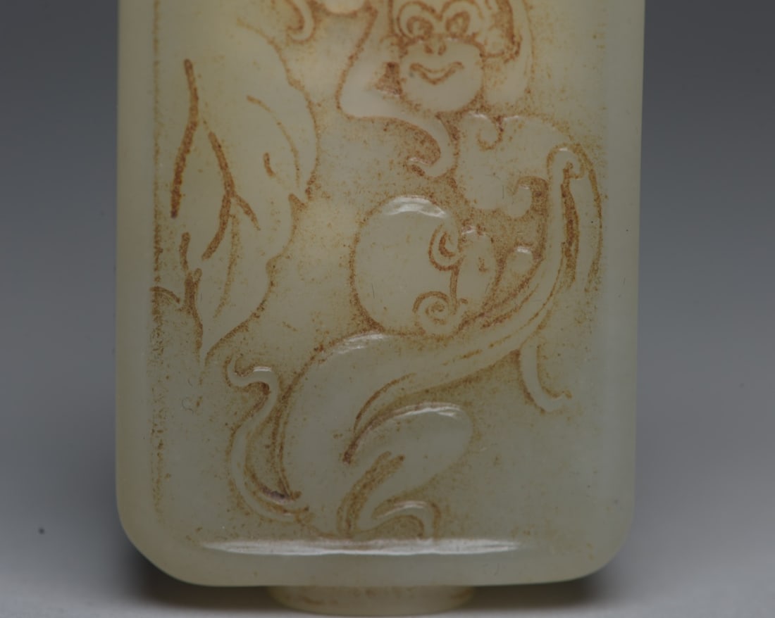 Hetian jade snuff bottle - 7