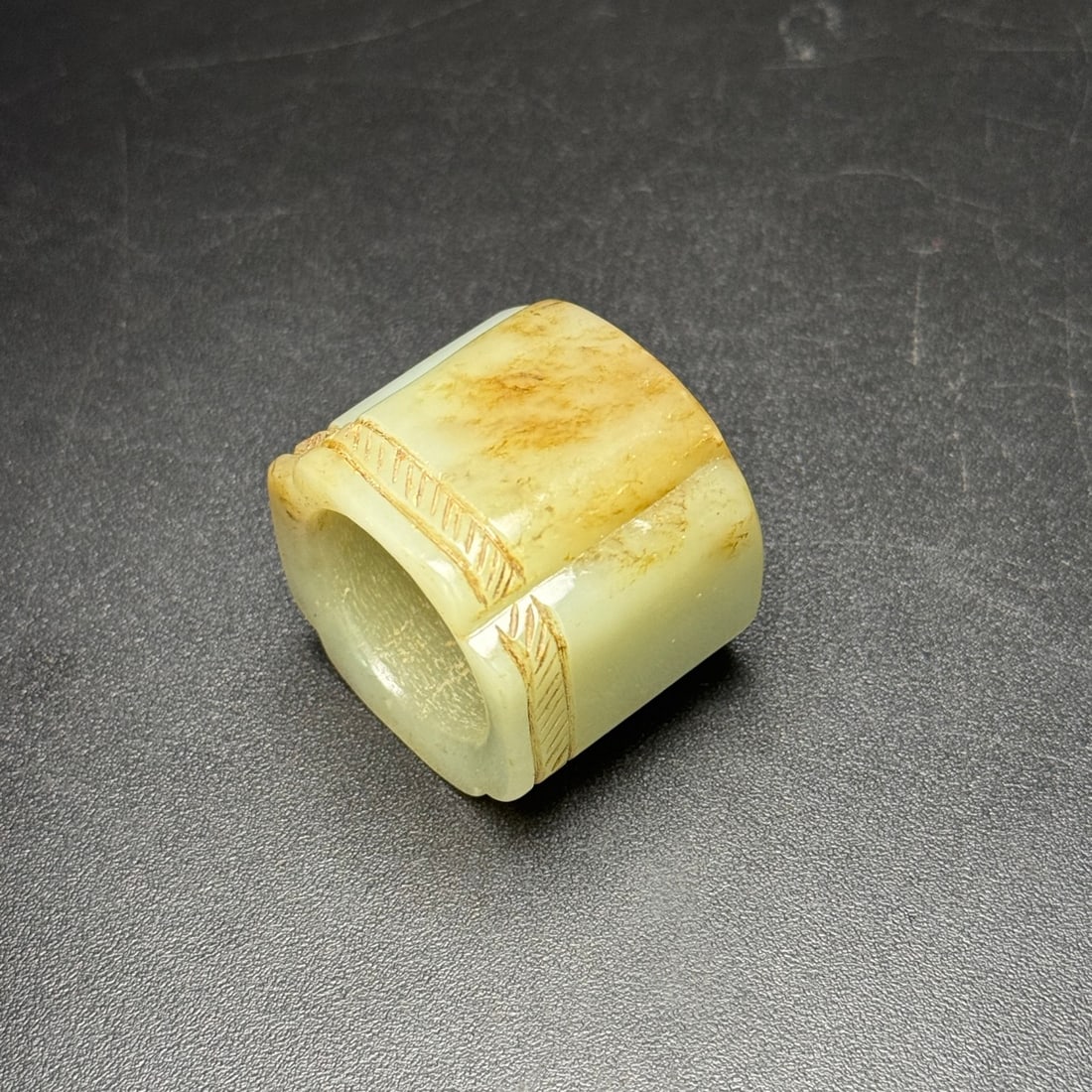Hetian jade thumb ring - 7