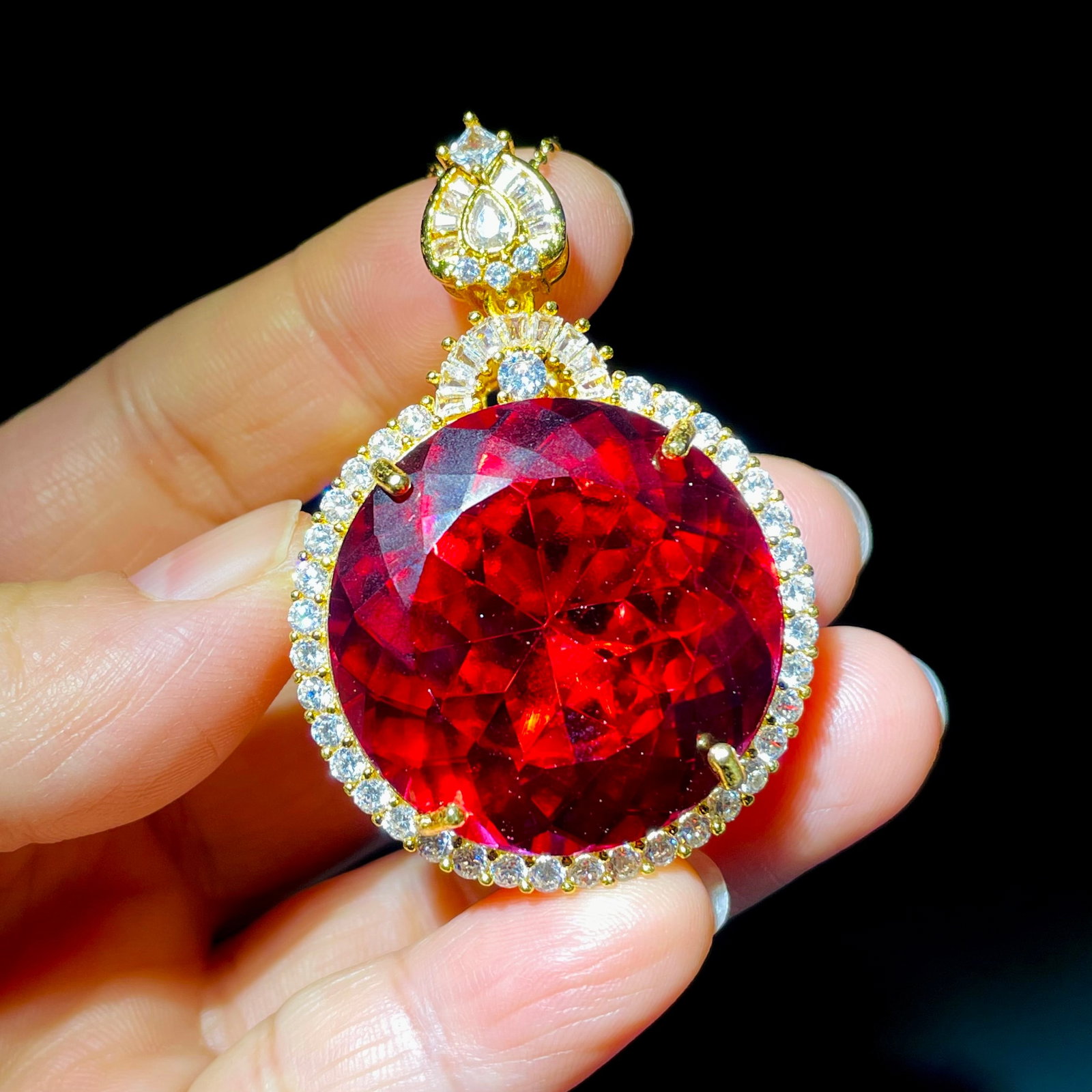 Natural ruby pendant - 4