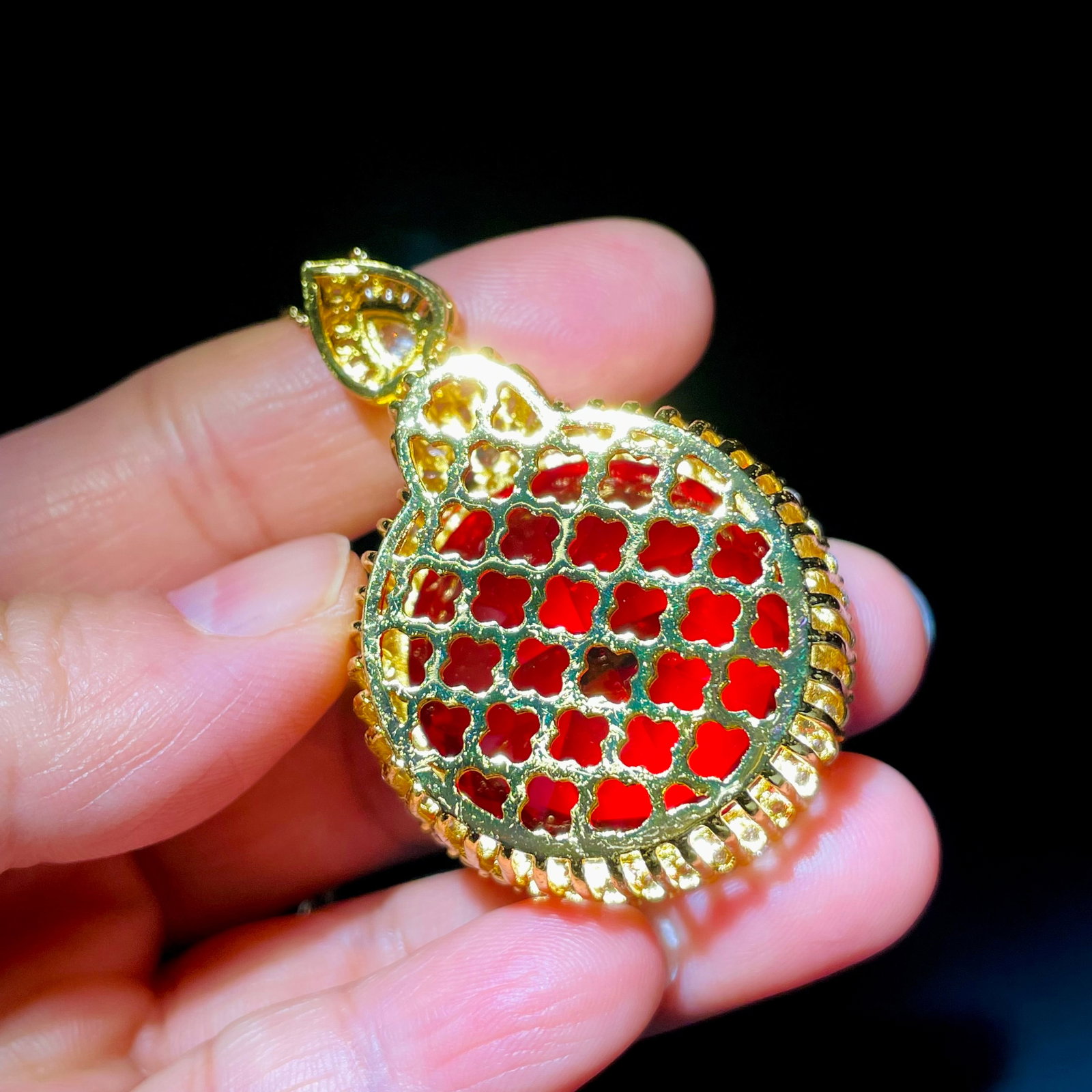 Natural ruby pendant - 6