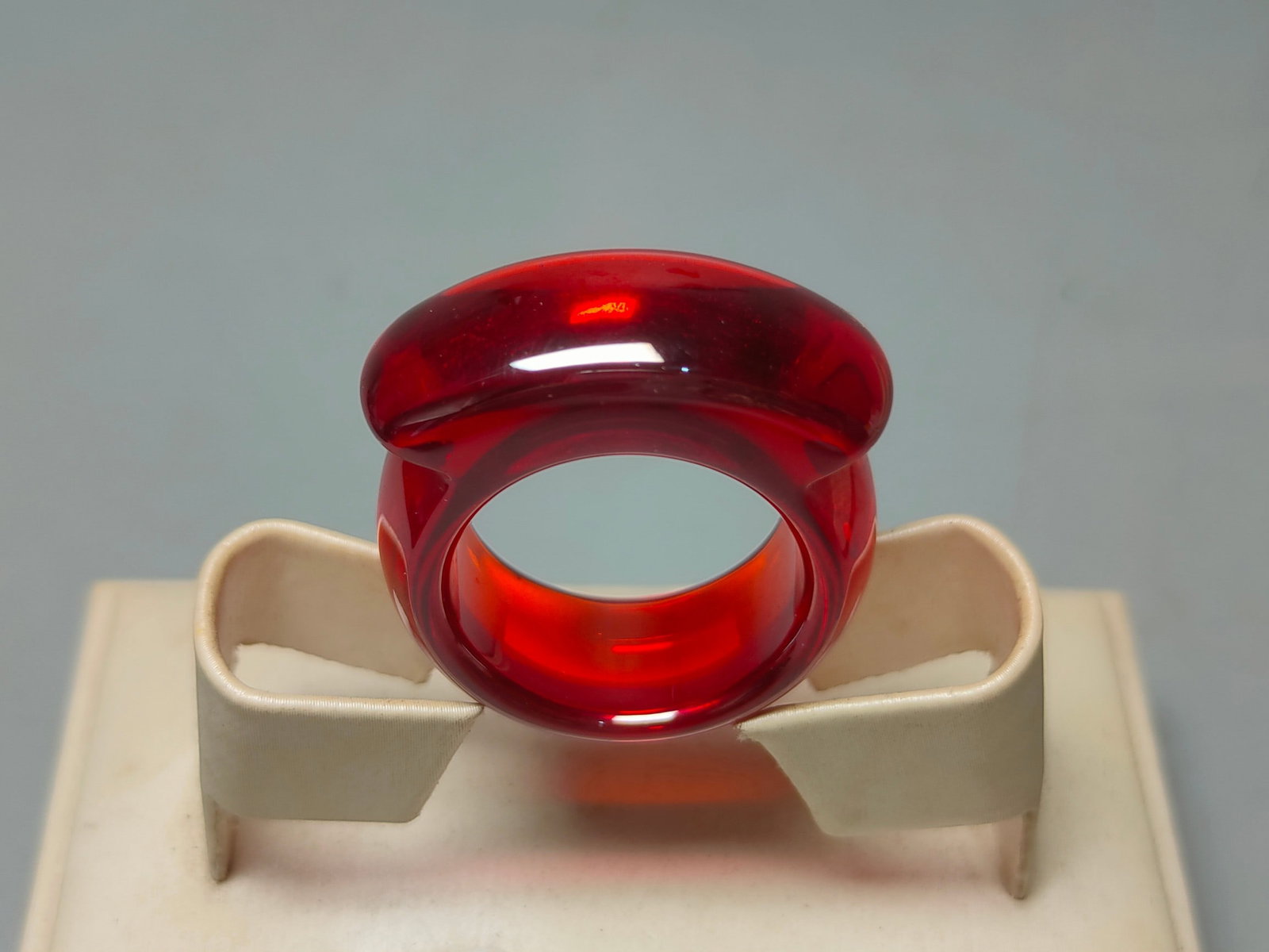 Ruby saddle finger - 2
