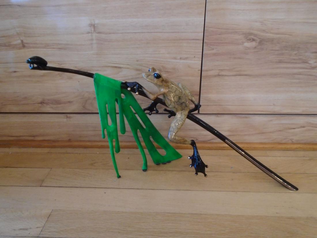 Beetle Brunch Beige, gray and black frog tree branch (1 of 7)