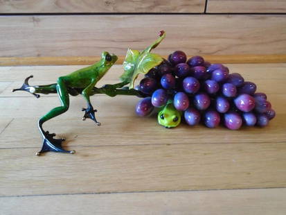 Merlot Green and black frogs with a grape cluster: Medium: Bronze Sculpture Size: 14†Title: Merlot 2011 Subject: Green and black frogs with a grape cluster Edition: 12/500 Signature: Base. Tim Cotterill, England born 1950