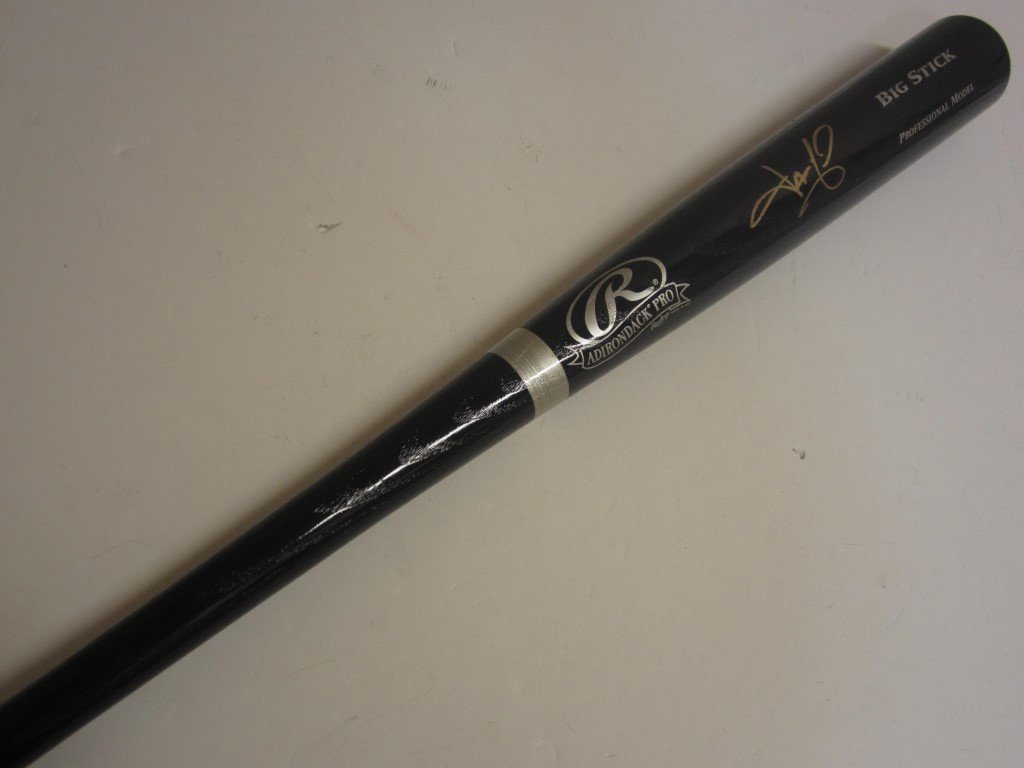 Jason Giambi Signed Bat: Jason Giambi Cleveland Indians signed / autographed Rawlings Big Stick Professional model black baseball bat. This comes with a certificate of authenticity