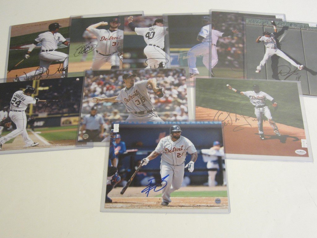 10 Detroit Tigers Signed Photos: Detroit Tigers lot of 10 signed / autographed 8x10 photos, players included are Miguel Cabrera, Price Fielder, Justin Verlander, Victor Martinez, Austin Jackson, Gerald Laird, Phil Coke, plus 3 others