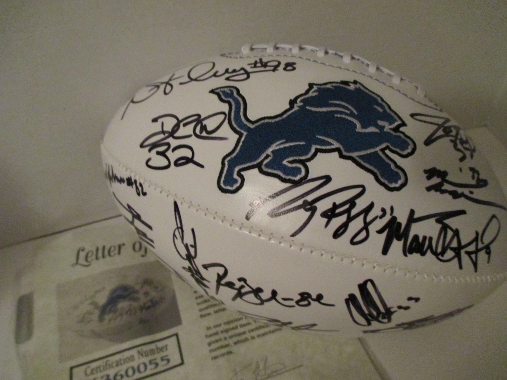 Detroit Lions multi signed Football: Detroit Lions multi signed / autographed full size football. here are a total of 24 signatures on this ball, including Matthew Stafford and Calvin Johnson. This is a rare item. This comes with a Let
