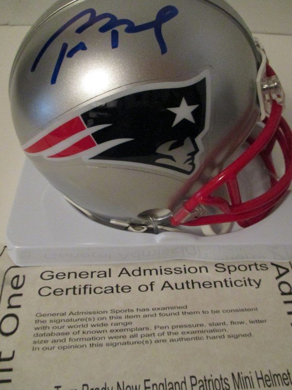 Tom Brady Signed mini helmet: Tom Brady New England Patriots hand signed Riddell mini helmet.This comes with a Certificate of Authenticity from General Admission Sports.