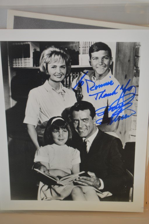 Paul Peterson "The Donna Reed Show" signed 8x10: Paul Peterson "The Donna Reed Show" signed 8x10