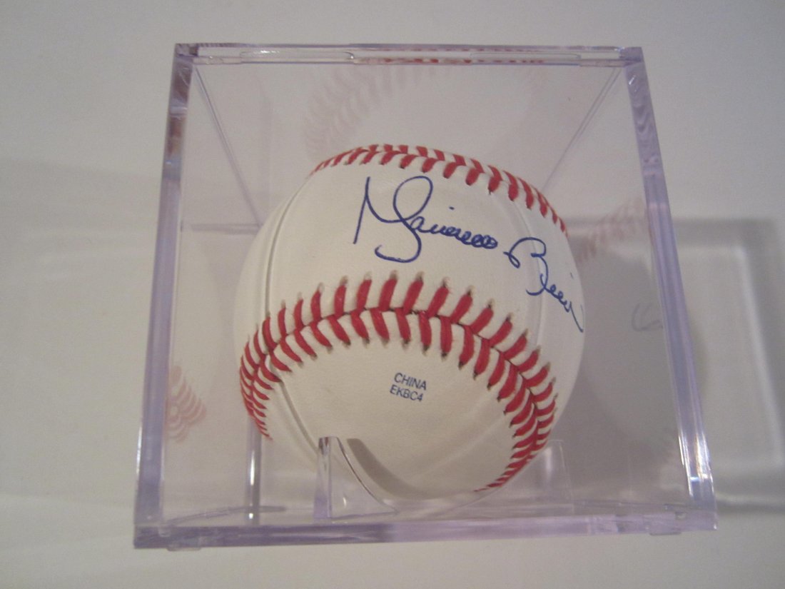 Mariano Rivera auto Baseball (1 of 1)