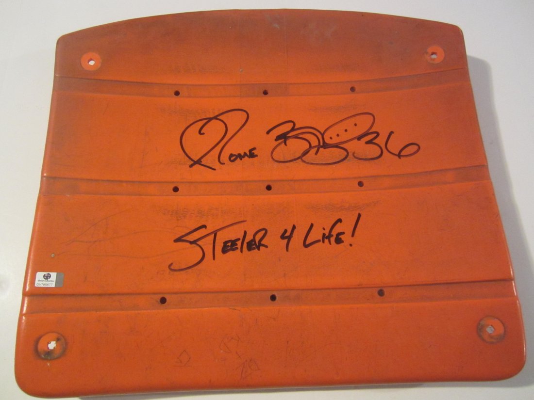 Jerome Bettis Auto Seat (1 of 3)