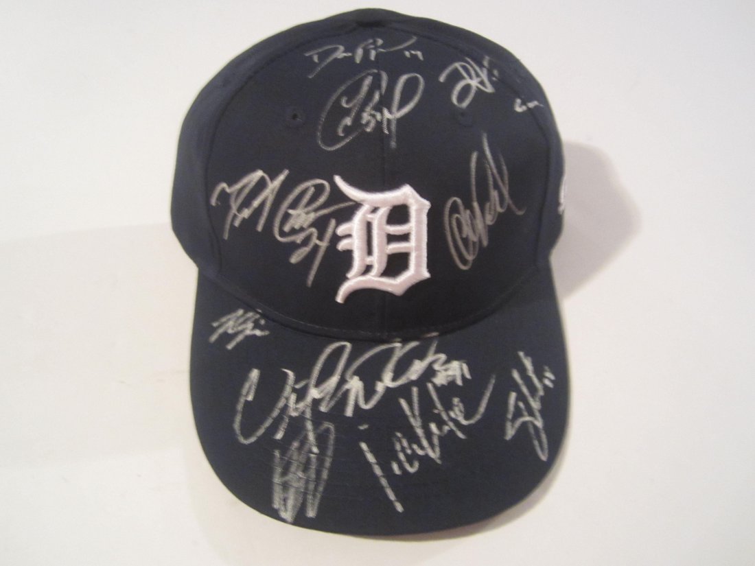 2015 Detroit Tigers auto hat (1 of 2)