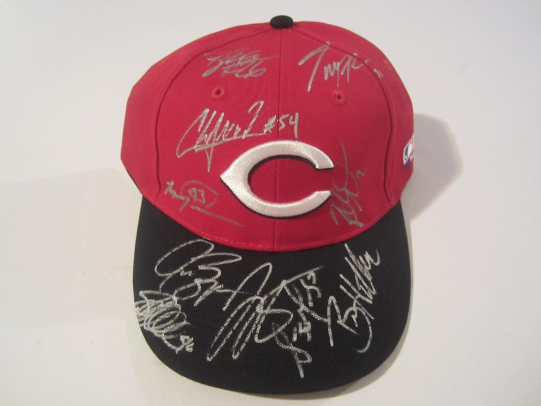 2015 Cincy Reds auto hat (1 of 2)