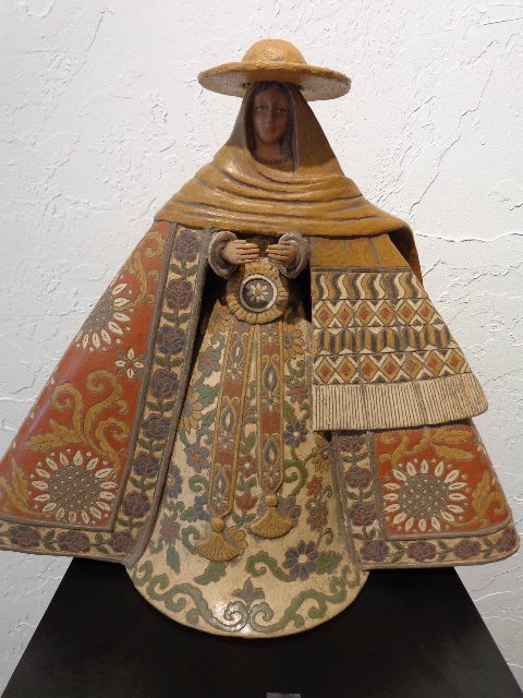 Ceramic Female Figure / Doll - Made in Peru - Circa (1 of 4)