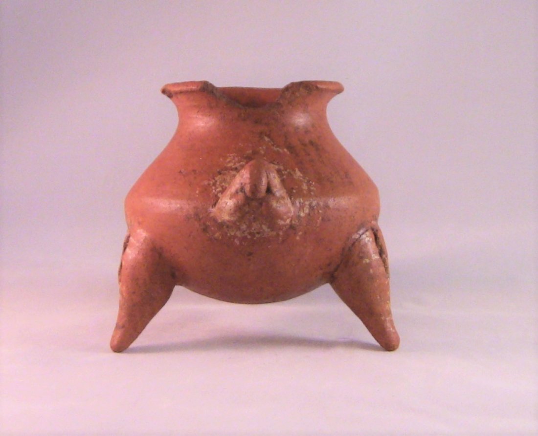 Pre-Columbian Costa Rican Tripod Pot, Avian Head on (1 of 4)