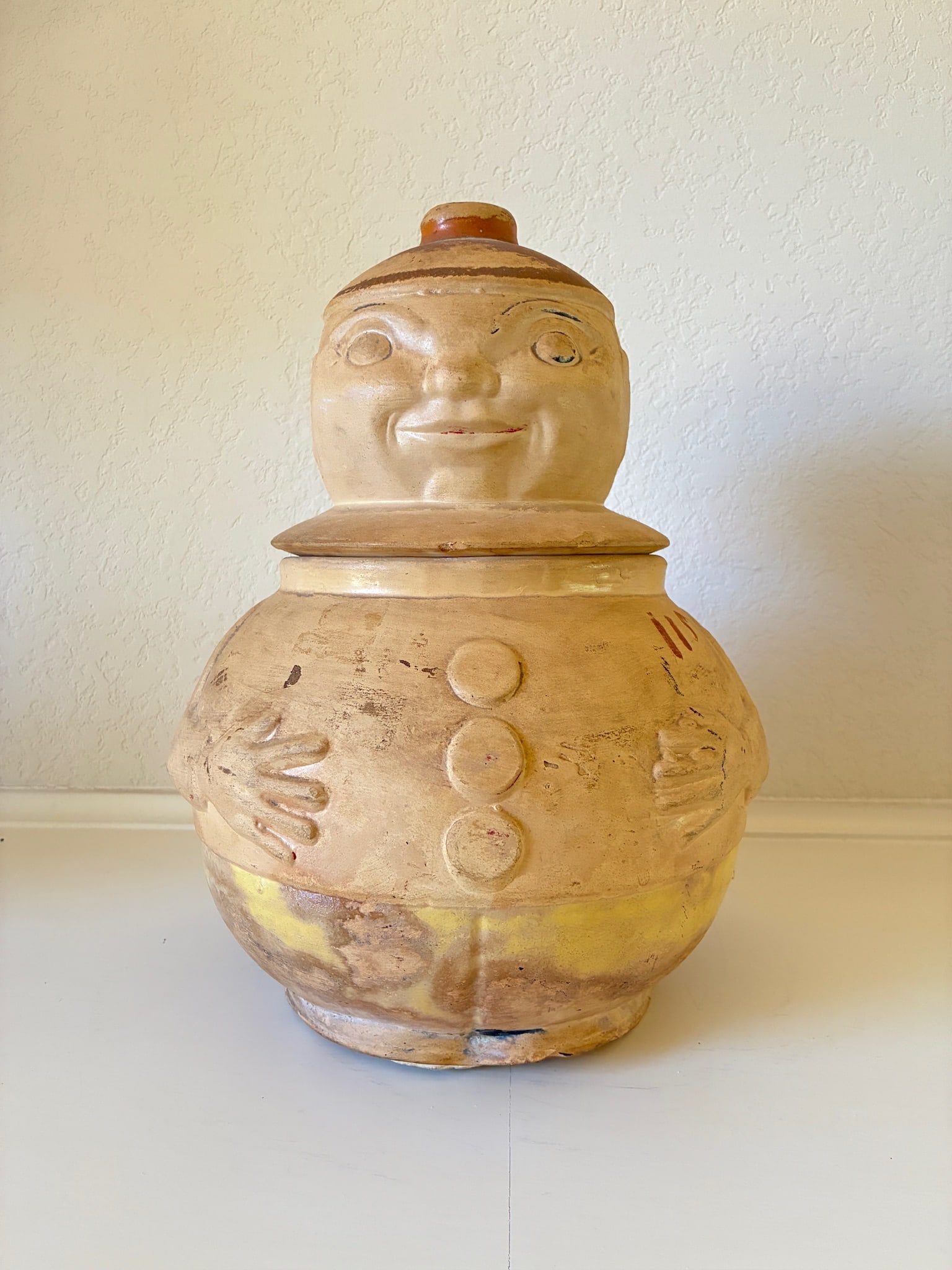 Antique 1920s Policeman Cookie Jar: 12" x 9". Antique.