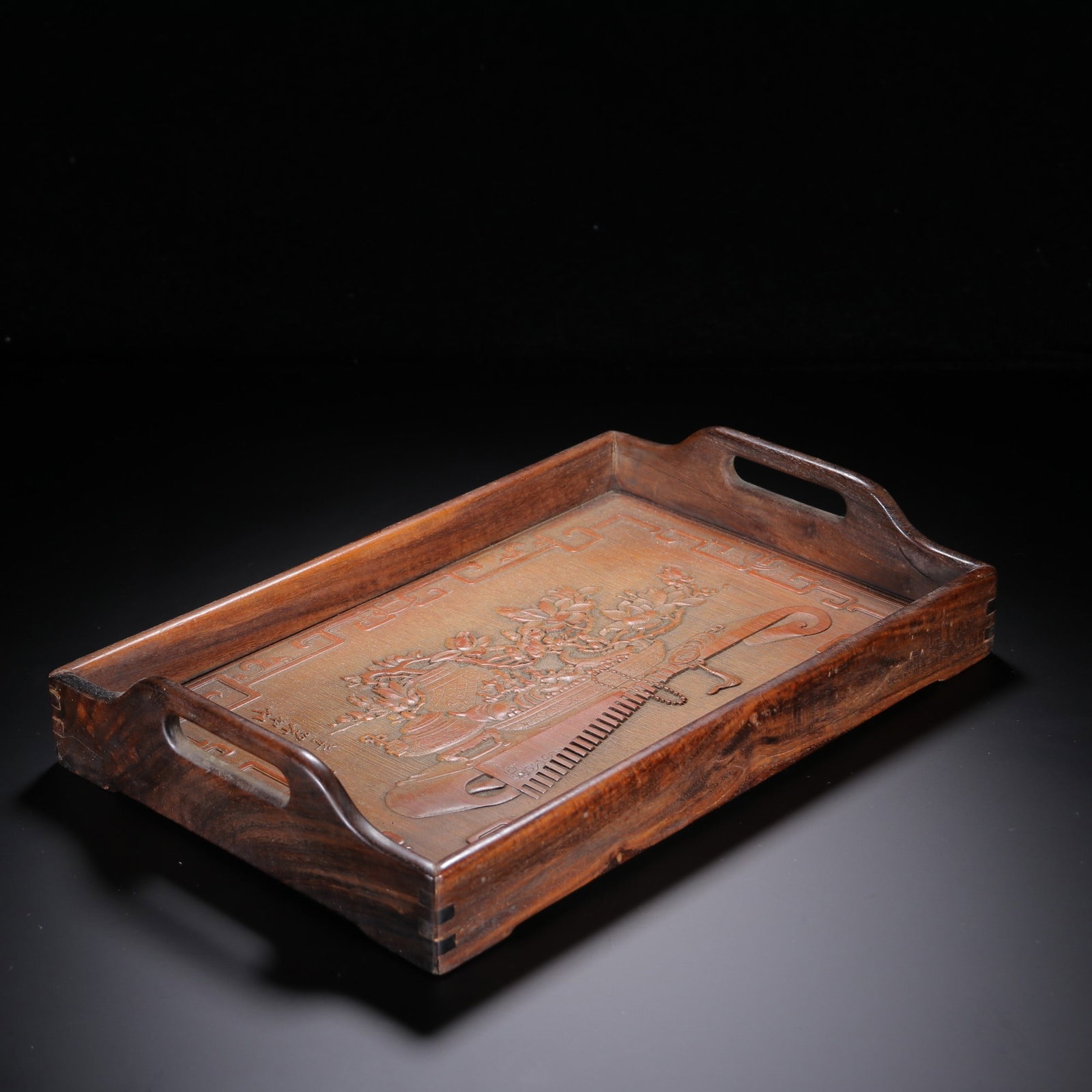 BAMBOO CARVED "BOGU" TRAY: Dimensions: 32 1/8 x 8 1/4 in; weight 568 g This bamboo carved "Bogu" tray presents a refined decorative composition inspired by the traditional appreciation of antiquities and scholar's objects. The
