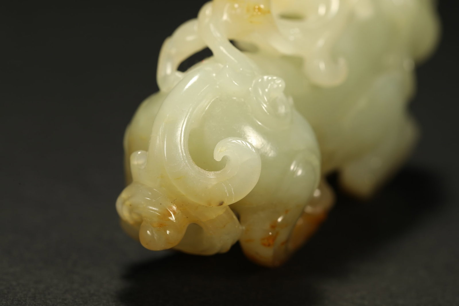 HETIAN JADE MYTHICAL BEAST - 3