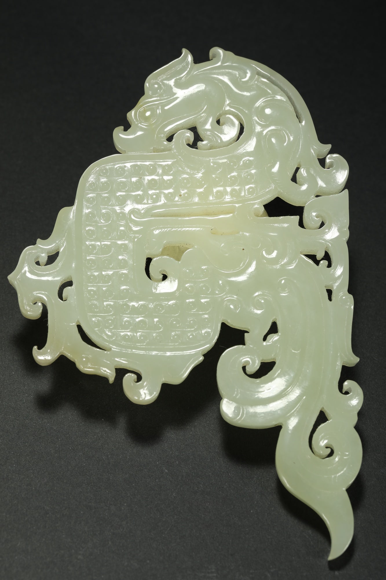 HETIAN JADE DRAGONS, A PAIR - 3