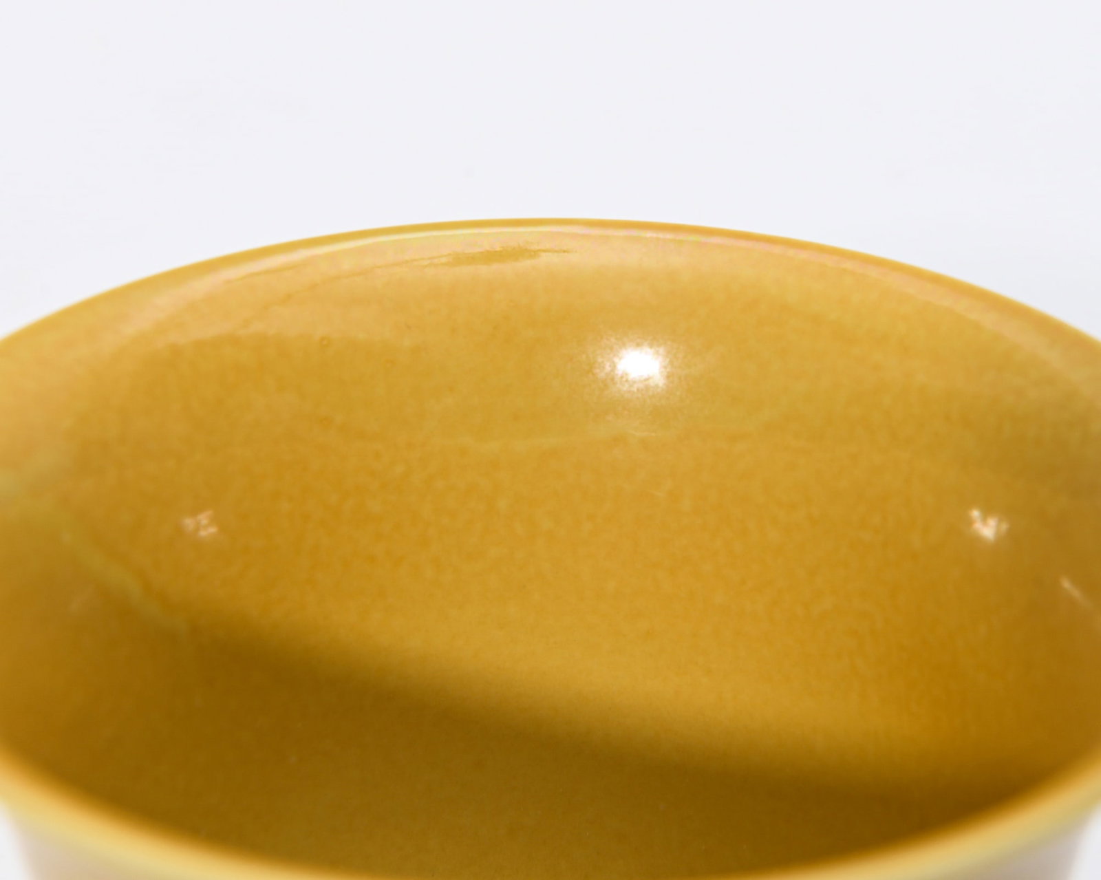 JIAJING YELLOW-GLAZED CUP - 2