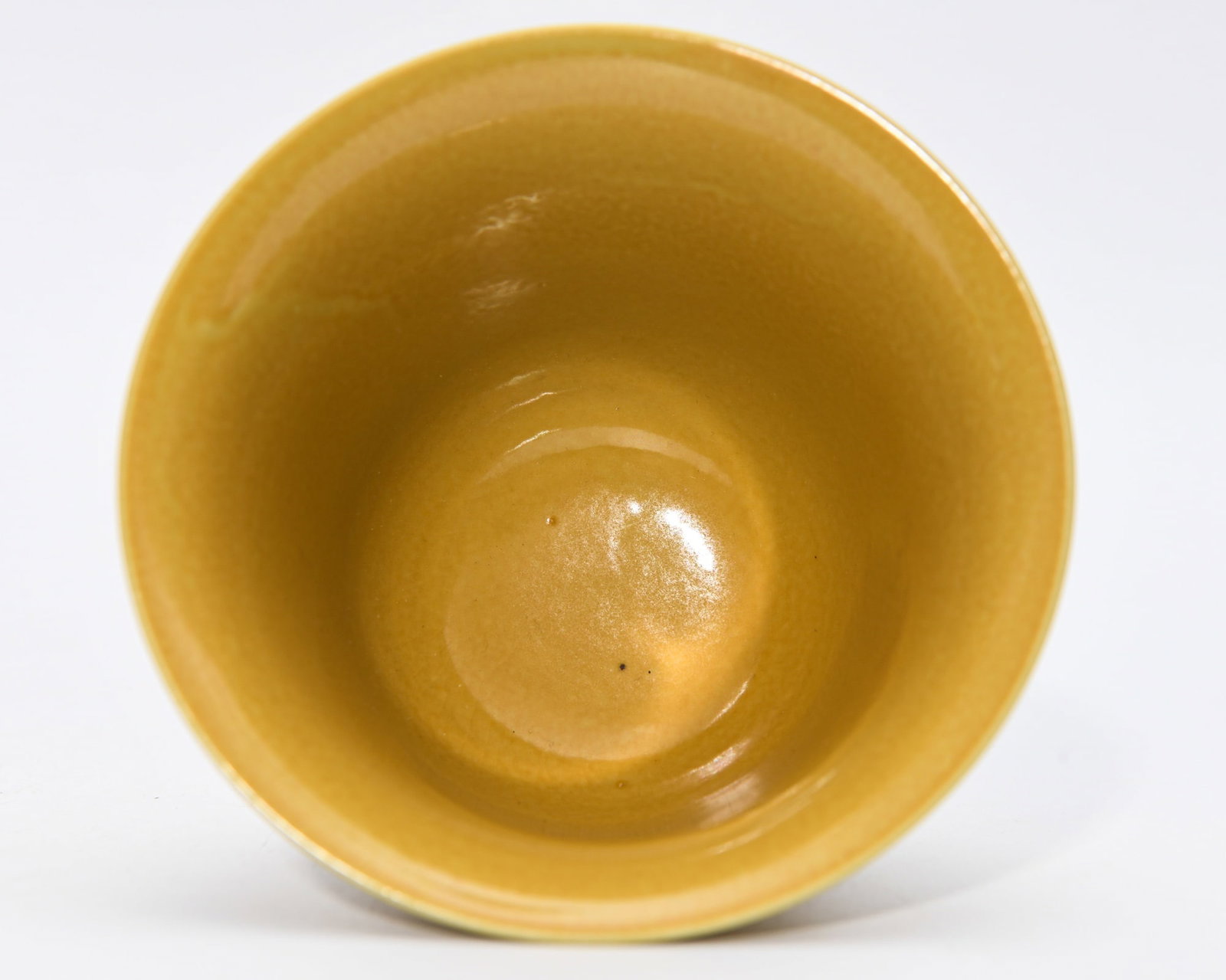 JIAJING YELLOW-GLAZED CUP - 3