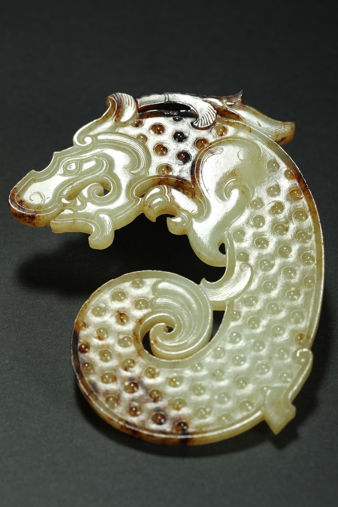 HETIAN JADE DRAGONS, A PAIR - 4