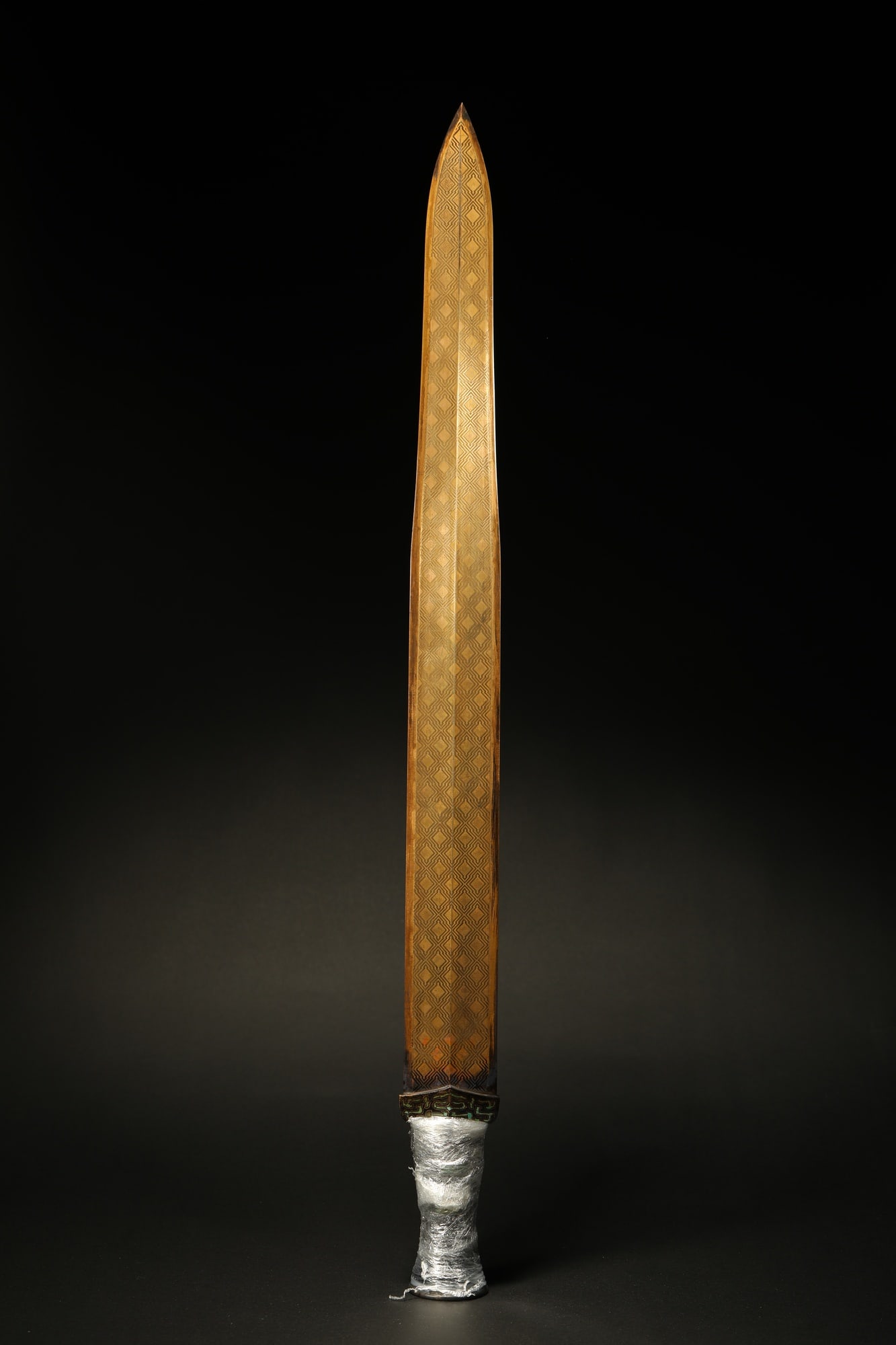 BRONZE GILT-SILVER SWORD - 2