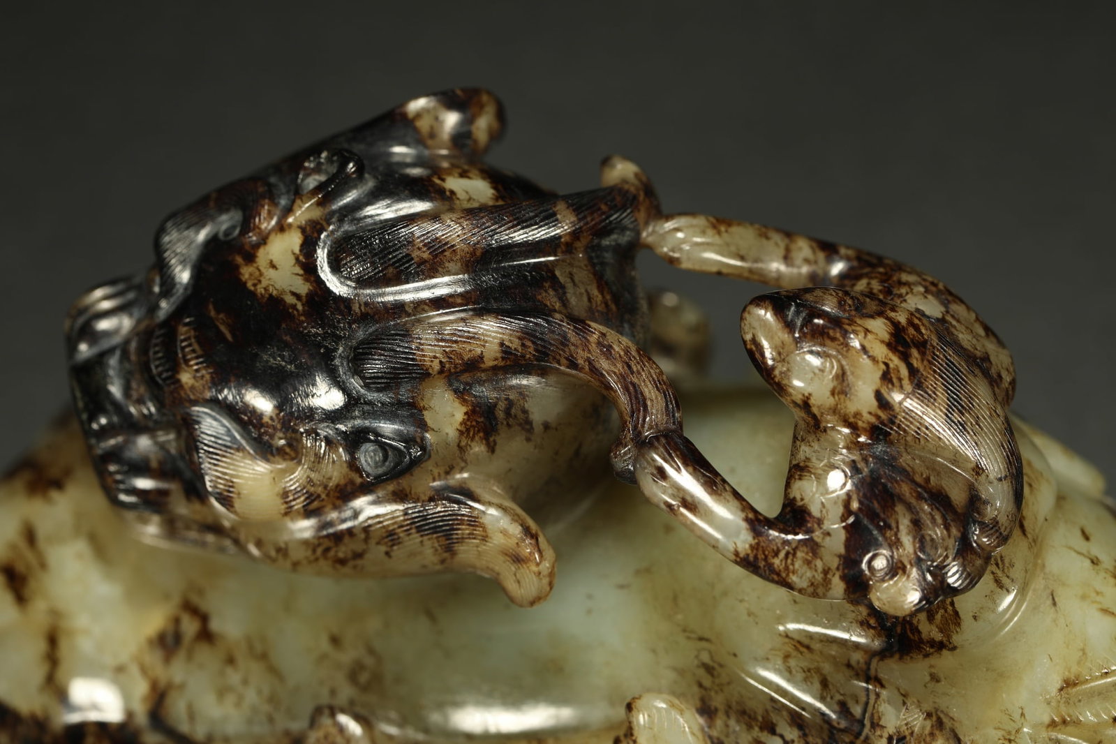 HETIAN JADE MYTHICAL BEAST - 4