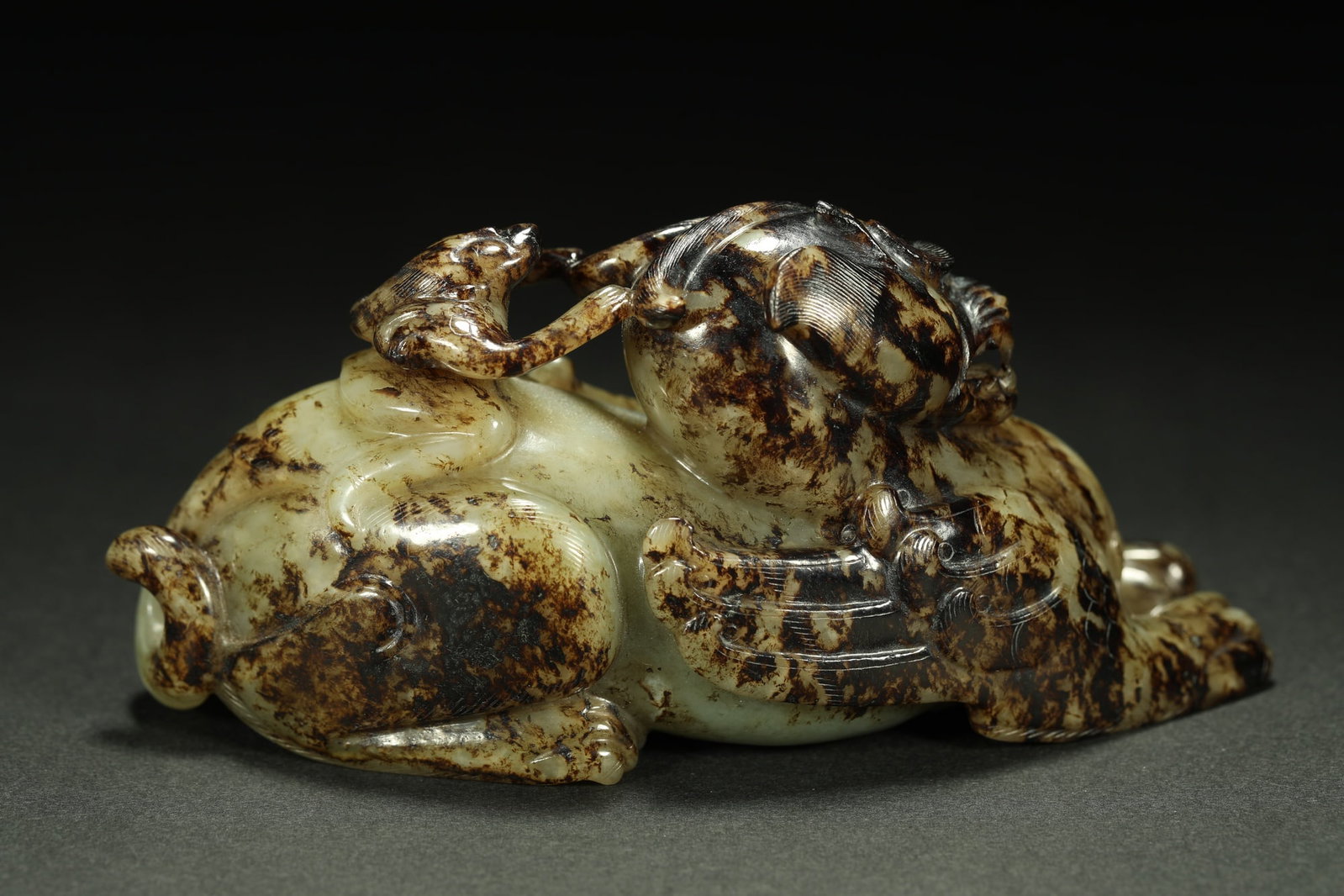 HETIAN JADE MYTHICAL BEAST - 5