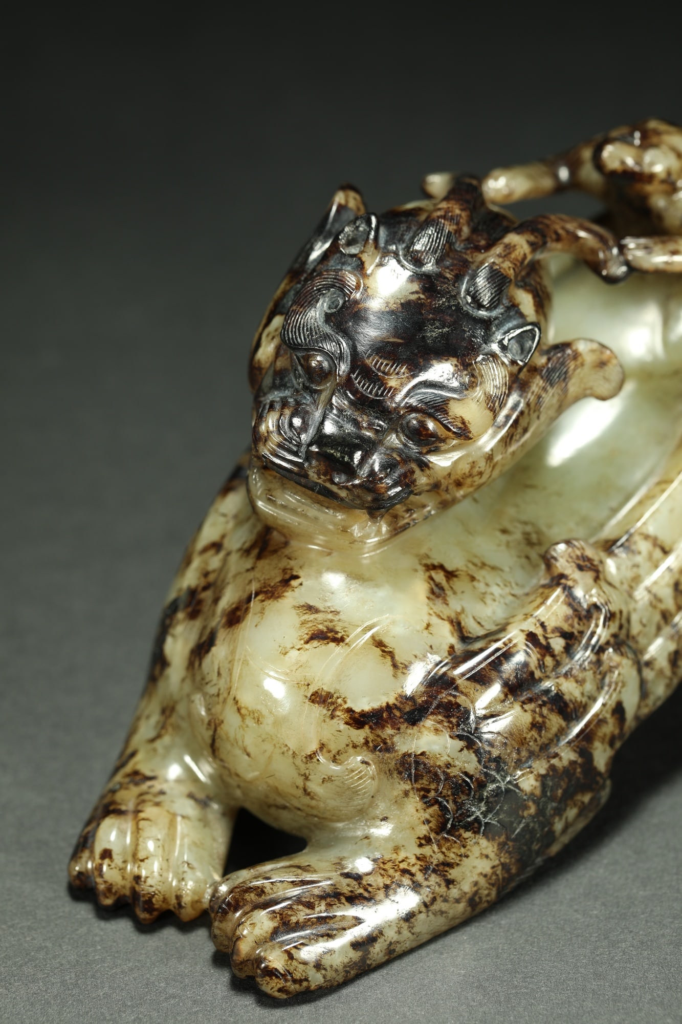 HETIAN JADE MYTHICAL BEAST - 7