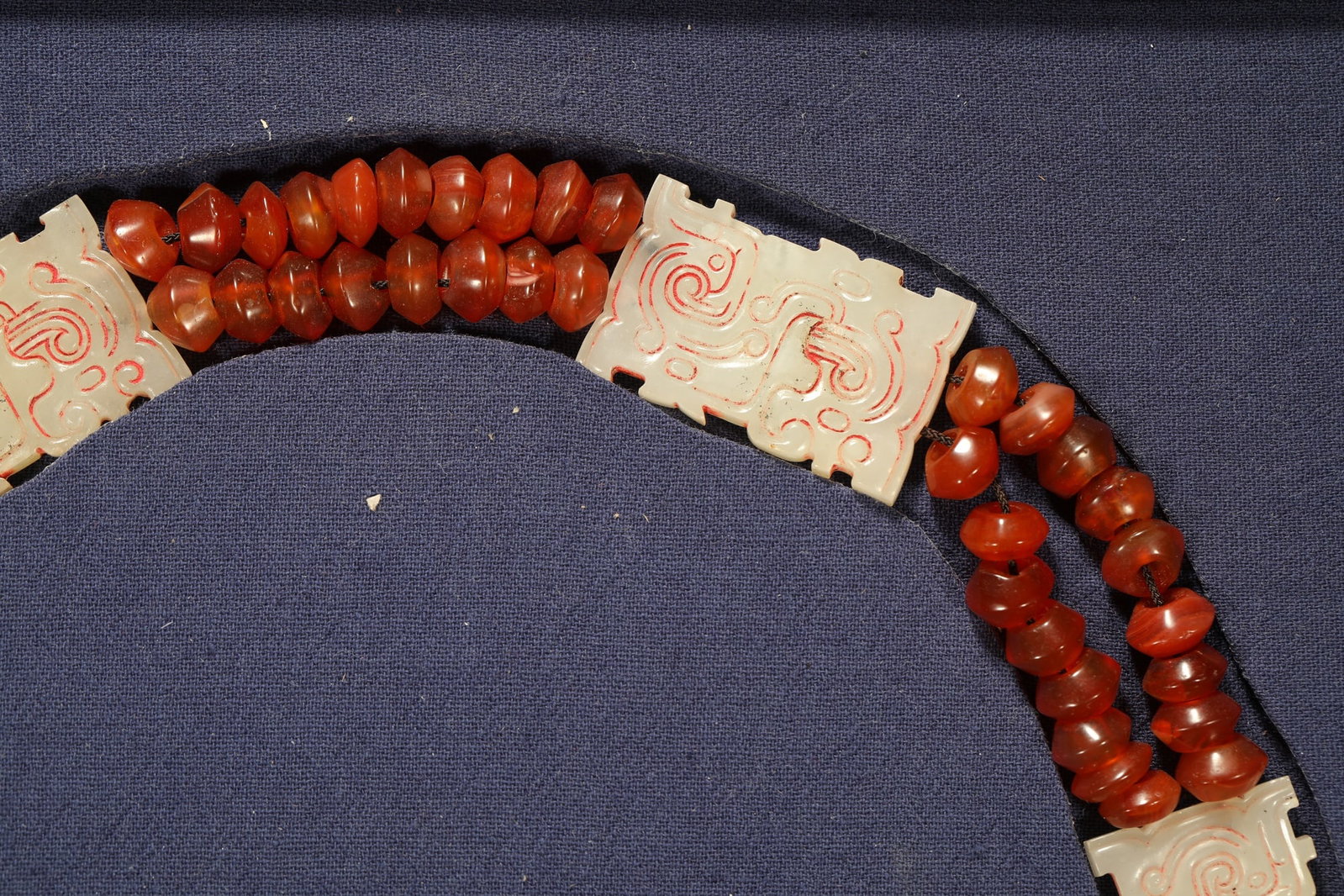 AGATE AND HETIAN JADE NECKLACE - 2