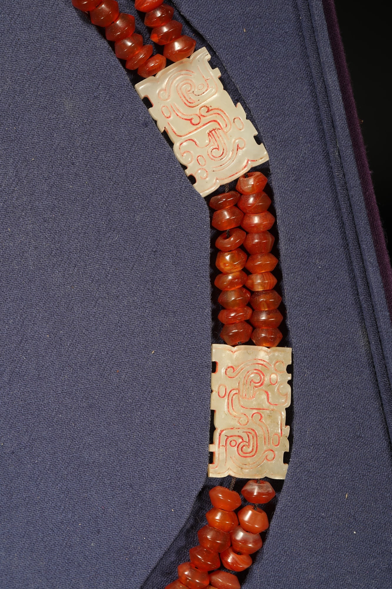 AGATE AND HETIAN JADE NECKLACE - 3