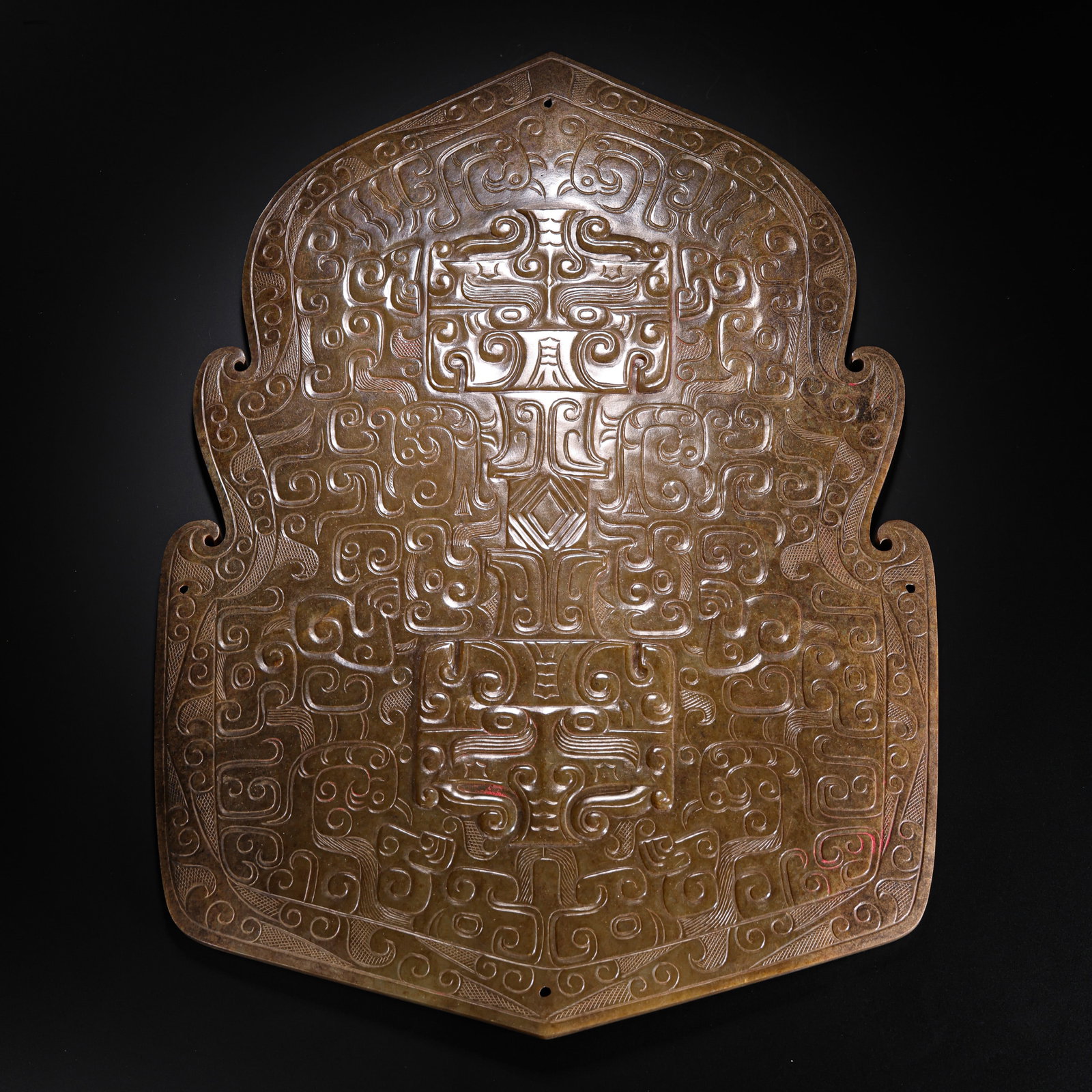 SHANG DYNASTY HETIAN JADE TAOTIE PATTERN RITUAL VESSELS: H:38cm,W:28.5cm ,Weight:2161g