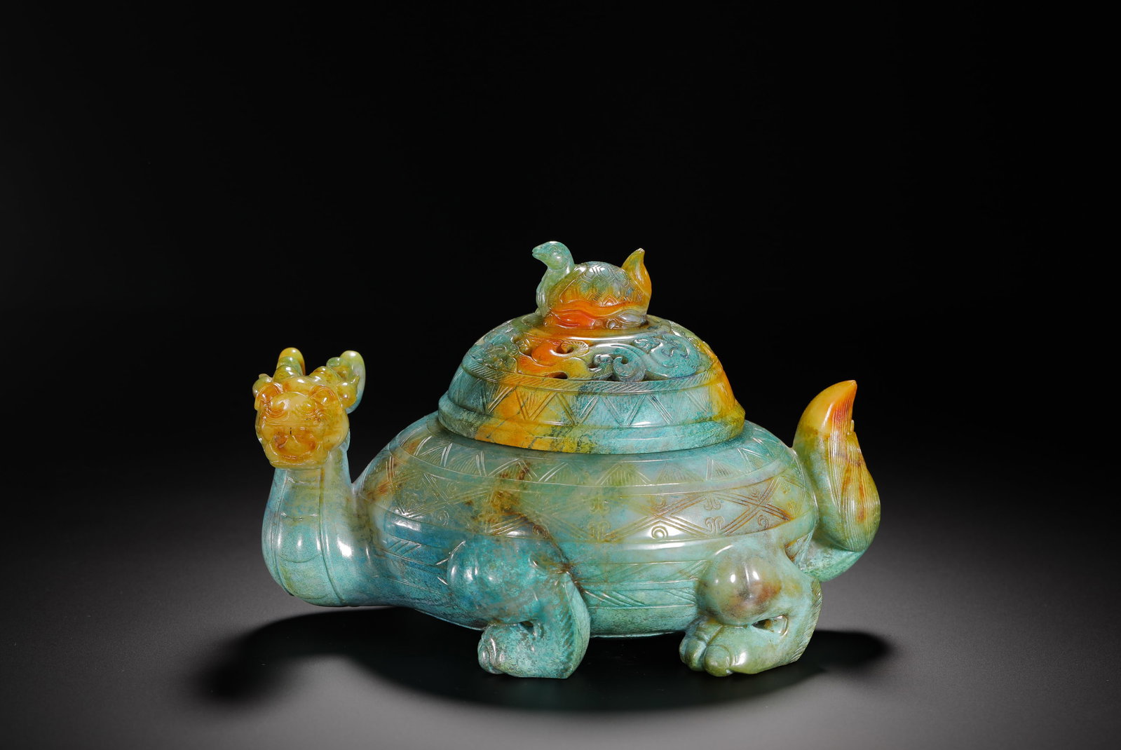 HAN DYNASTY HETIAN JADE SCENTED INCENSE BURNER IN THE SHAPE OF BASALT (1 of 13)