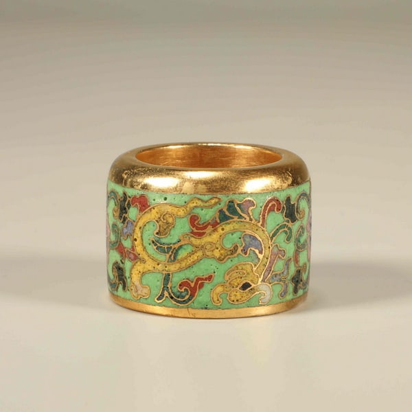 20th centuryBlue and White Dragon Pattern Floral Ring (1 of 5)