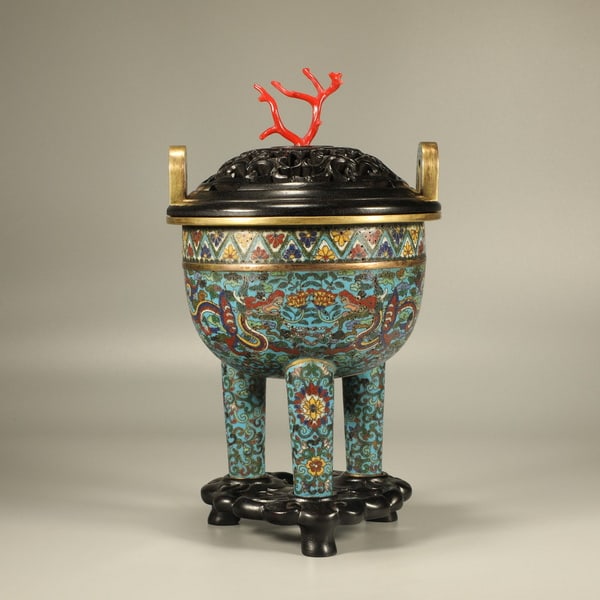 20th centuryBlue and White Dragon Pattern High-Base Incense Burner (1 of 6)