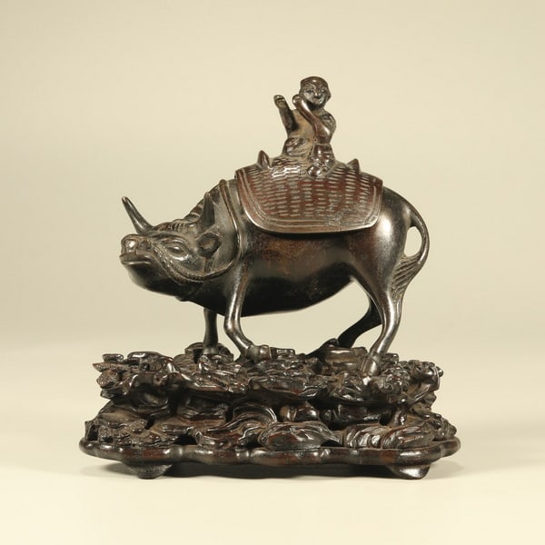 20th centuryBronze statue of a child and ox for aromatherapy: Name 20th centuryBronze statue of a child and ox for aromatherapy Dimensions 12*7*13CM